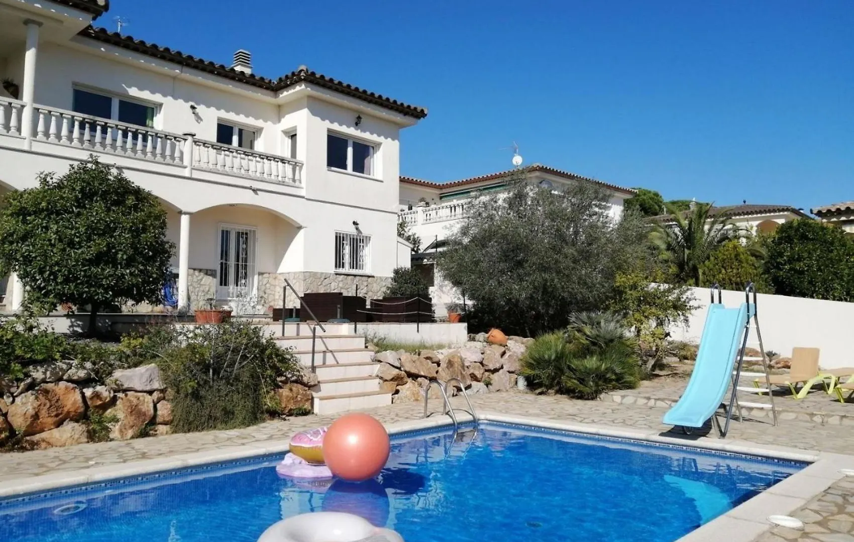 Haus Girasol Vila L' Escala